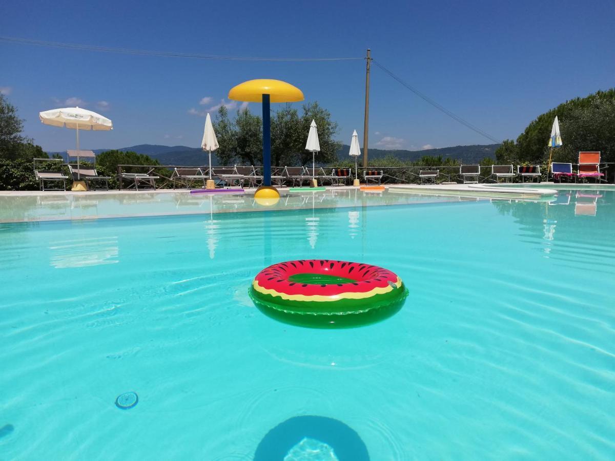 Cerquestra Camping Village Monte del Lago Exterior foto